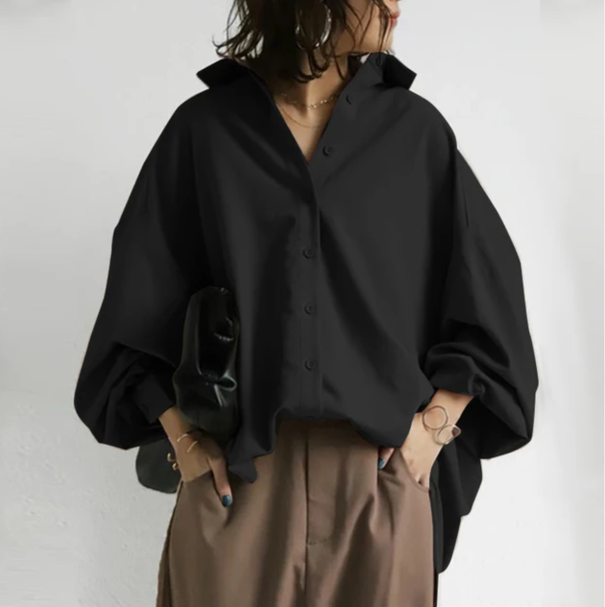 Antonia - Damesblouse met modieuze revers