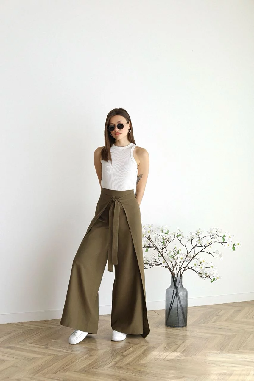 Dariana - Elegante Uitlopende Linnen Broek