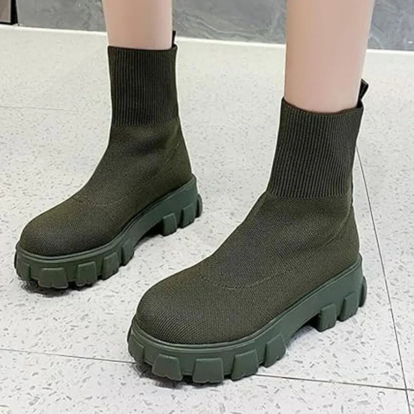 Phyllida gebreide enkellaarsjes met trendy zool