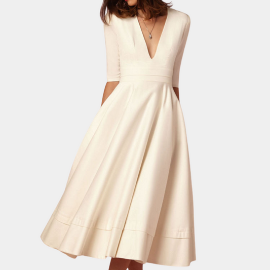 Elegante damesjurk met vhalslijn