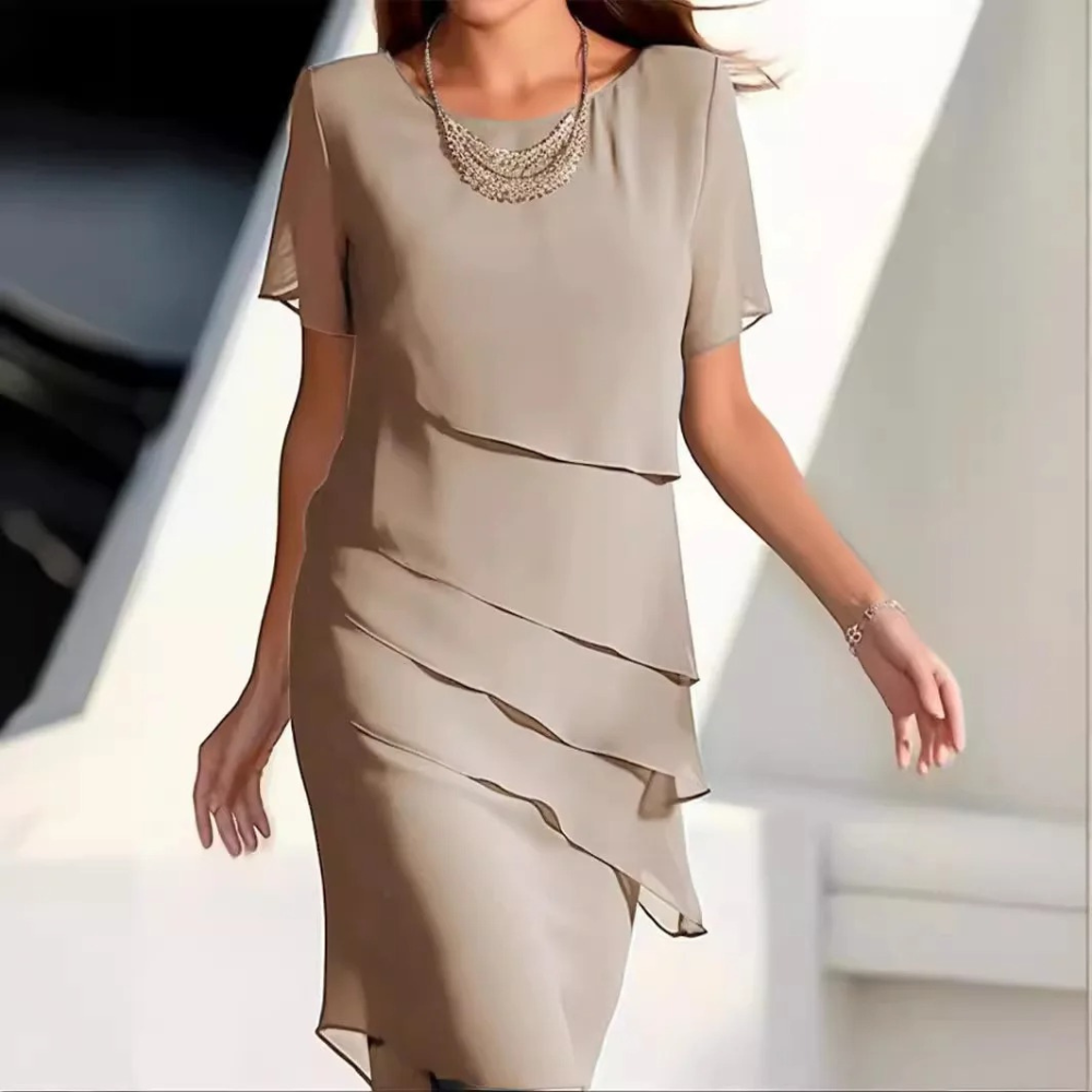 Karmen Tijdloze Elegantie Geplooide Chiffon Jurk