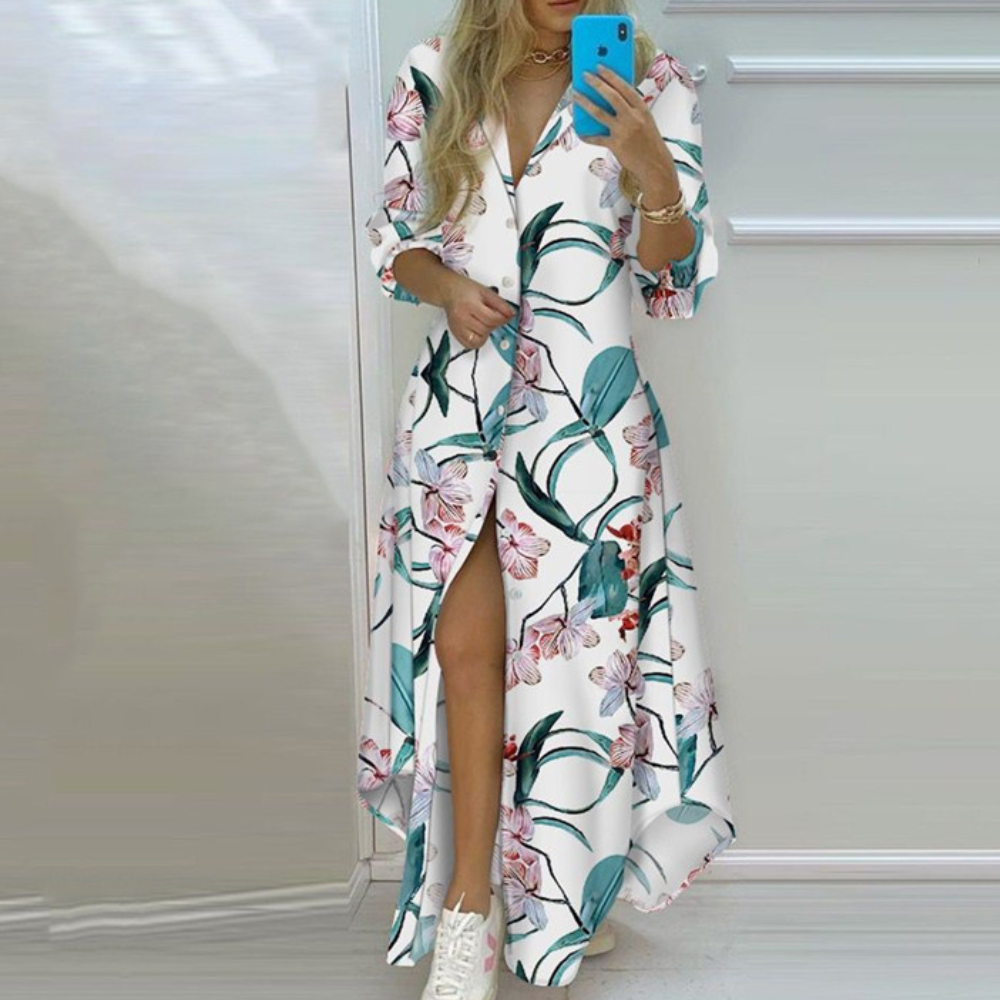 Antonia Creatieve jurk met moderne krantenprint