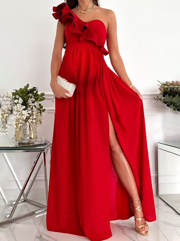 Lange zwangerschapsjurk met ruches en asymmetrisch ontwerp