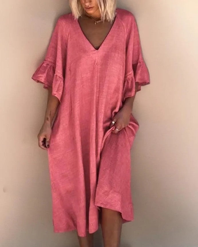 Dakota Elegante, losjes genaaide jurk met Vhals in een effen kleur