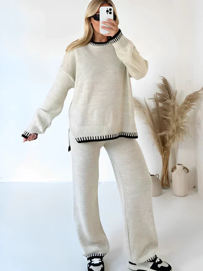 Ingrid elegante, warme, los gebreide tweedelige set voor dames.