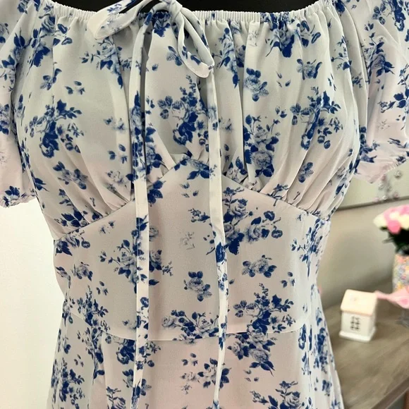 Joplin midijurk met vierkante hals en bloemenprint
