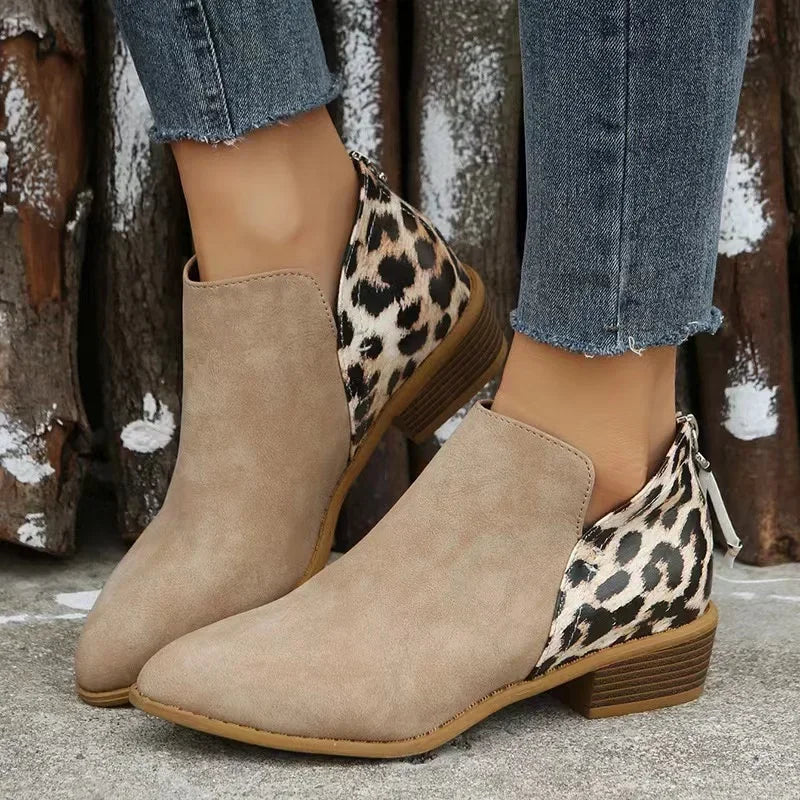 Ontrend korte laarzen met originele details voor alledaagse looks
