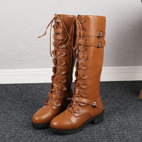 Bailee retro laarzen met platte gesp en veters
