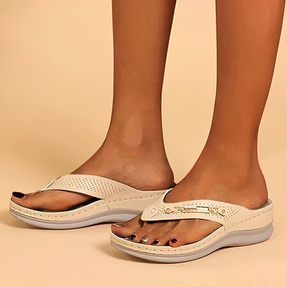 Hatty Zachte, gewatteerde teenslippersandalen