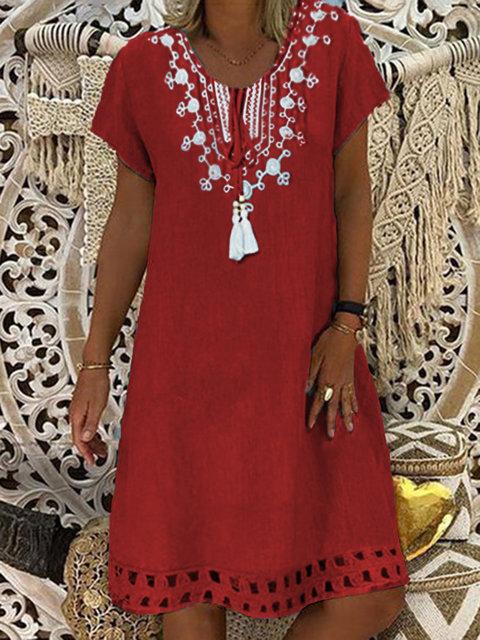 Dames zomerjurk in midi-lengte met korte mouwen en in bohemian stijl