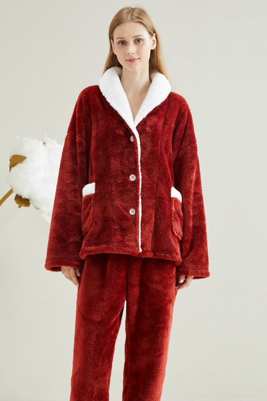 Heidi Mode | Trendy pluchen kerstpyjama met lange mouwen