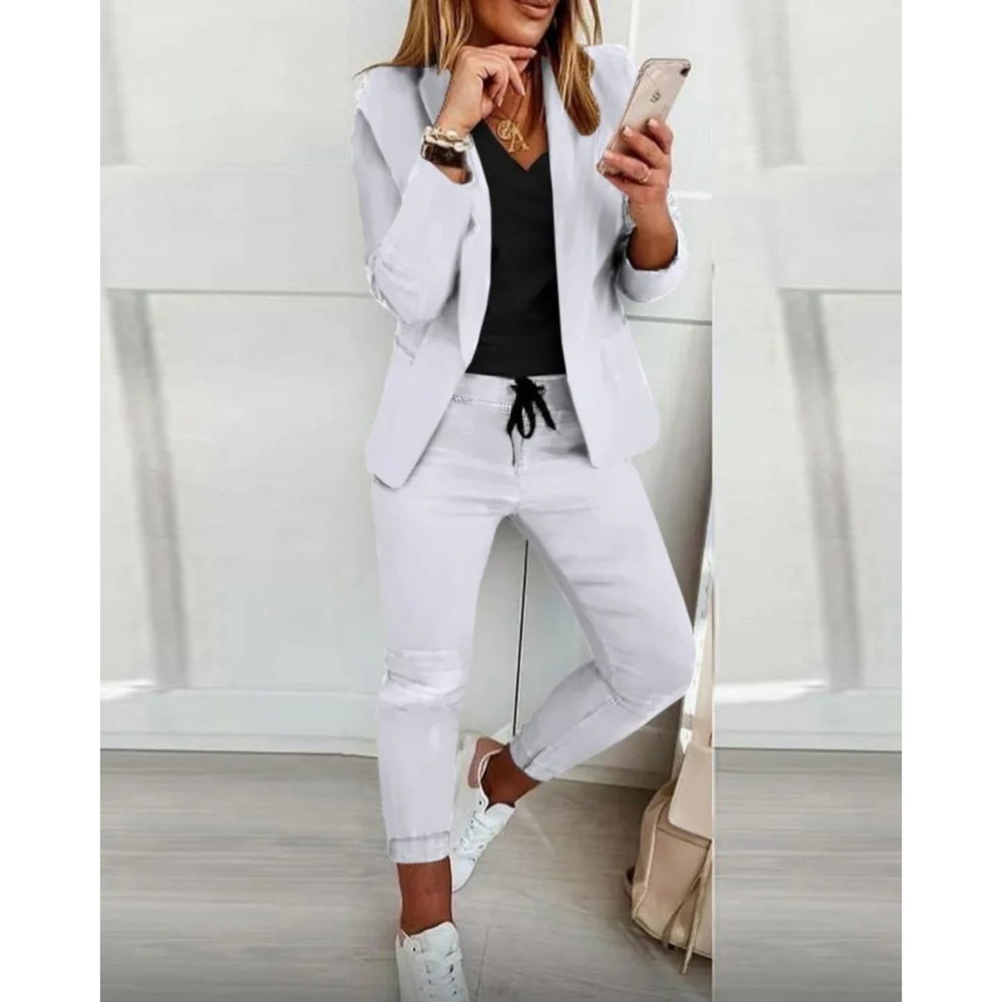 Lena | Slim-fit blazer en broek set in effen kleur