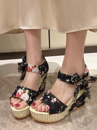 Natalia® | Sandalen met hoge hak en bloemenveters