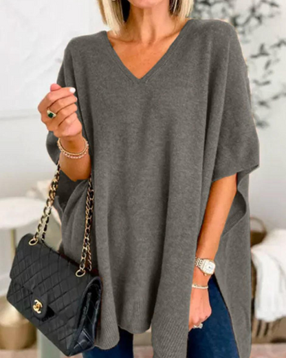 Adeline Effen Poncho Sweater met V-hals en losse pasvorm