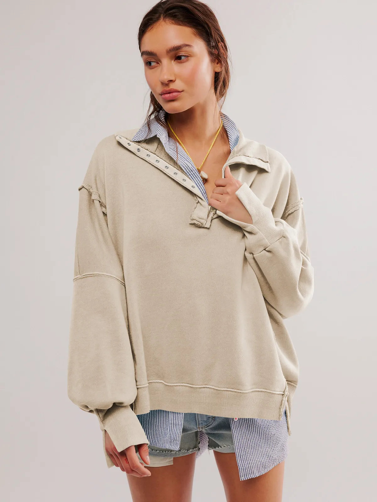 Mela - Casual Sweatshirt met Knopen en Lantaarnmouwen