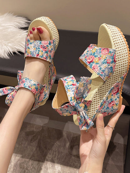 Natalia® | Sandalen met hoge hak en bloemenveters
