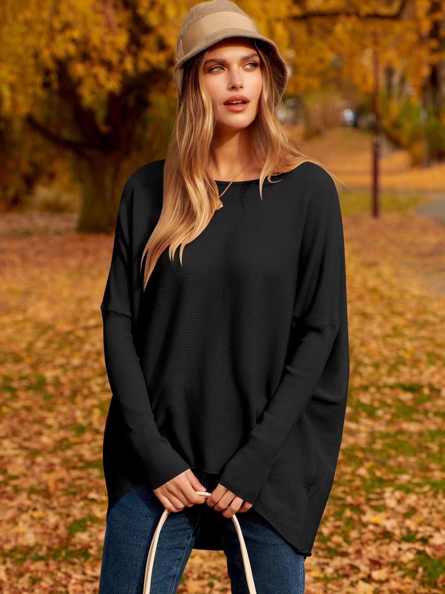 Charlotte - Gebreide dames trui met oversized onregelmatige dolmanmouwen