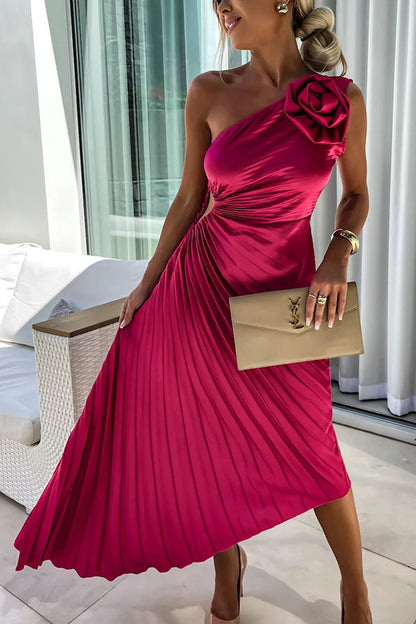Elegante midi-jurk met asymmetrisch patroon en één schouderband