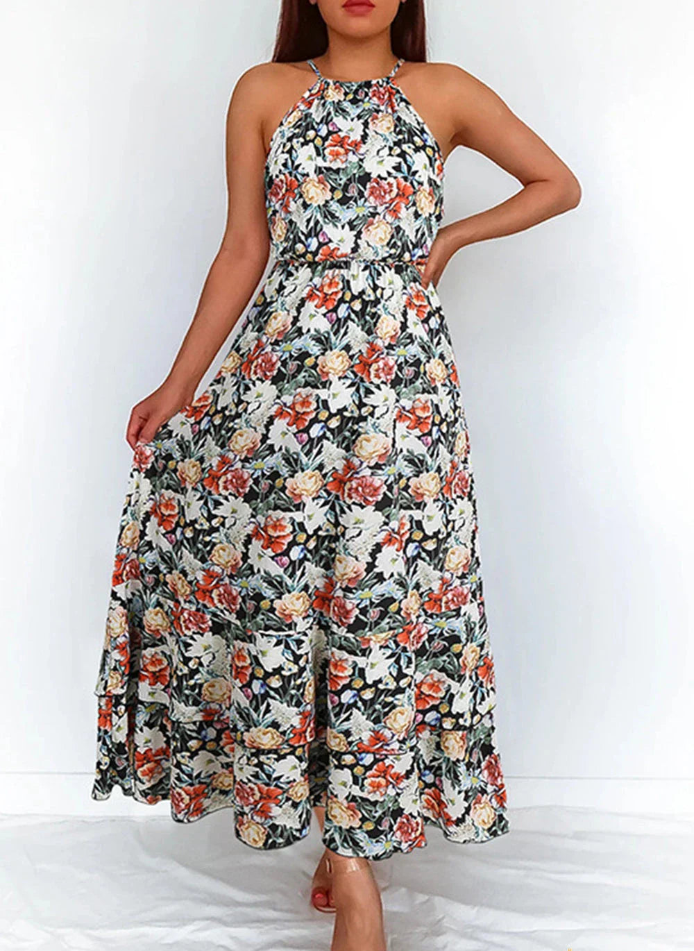 Jurk met rok tot halverwege de kuit en elegante bloemencombinatie