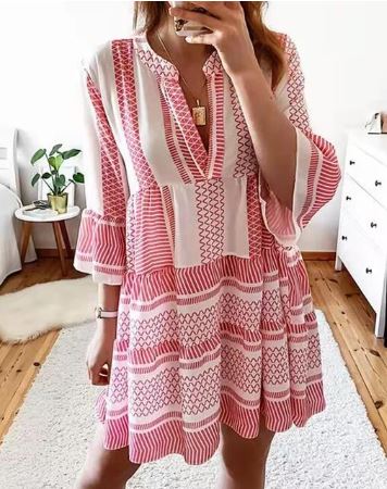 Juliene Halflange jurk met uitlopende mouwen