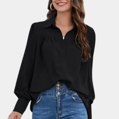 Vera - Geplooide damesblouse met lange mouwen