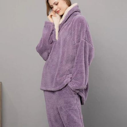 Pyjamaset van donzig fleece voor de nacht