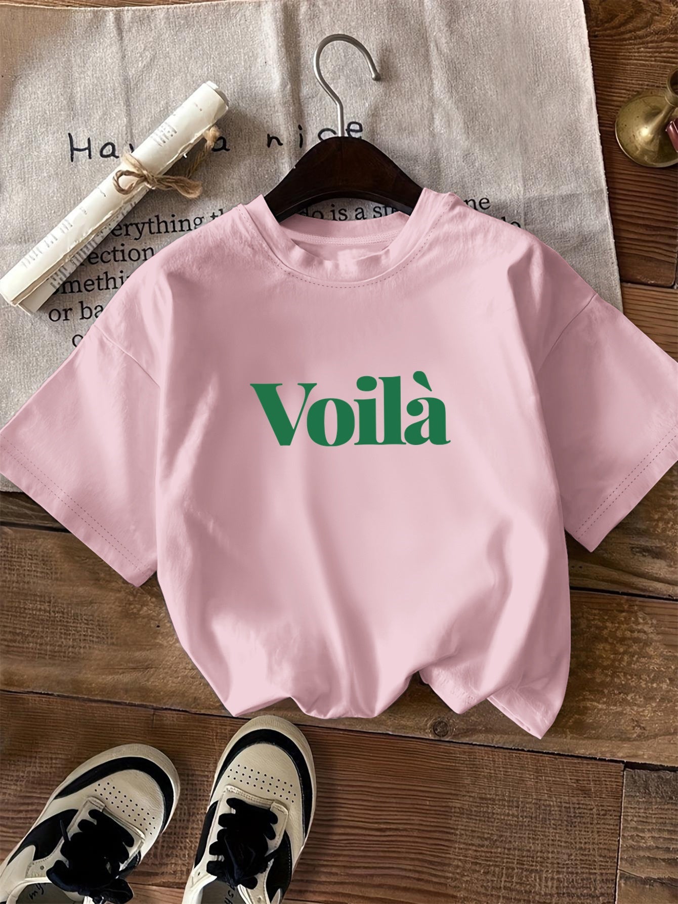 Casual grafisch T-shirt - Voilà Tekstopdruk & Ronde Hals Ontwerp