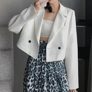 Yllana - Moderne en stijlvolle cropped blazer