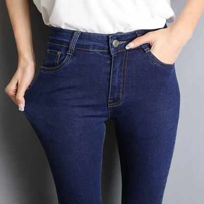 Skip dames spijkerbroek in gewassen denim