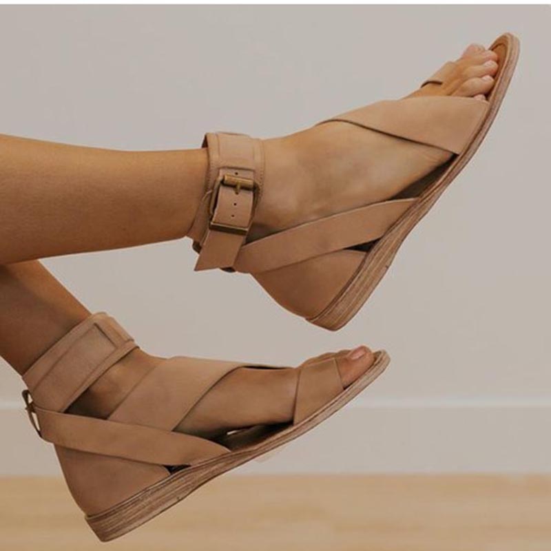 sandalen met kruisbandje en teenring
