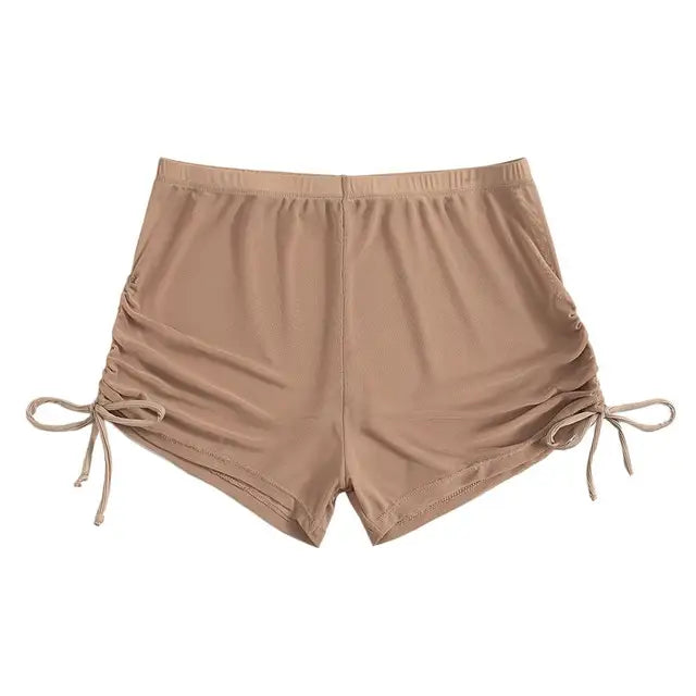 Kara - Ademende zomershort sexy pasvorm
