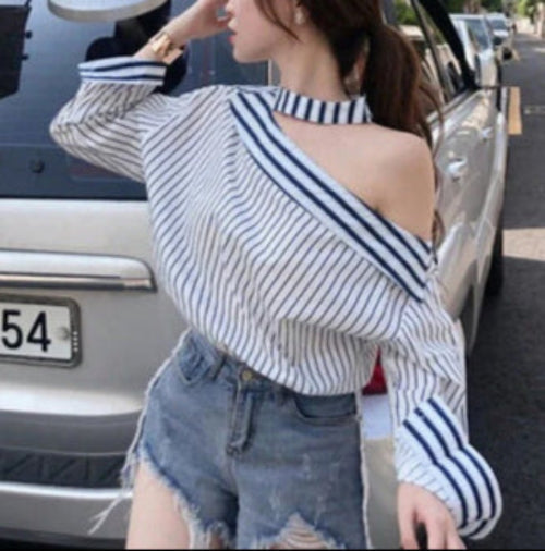 Mia - Elegant gestreept t-shirt met open schouders