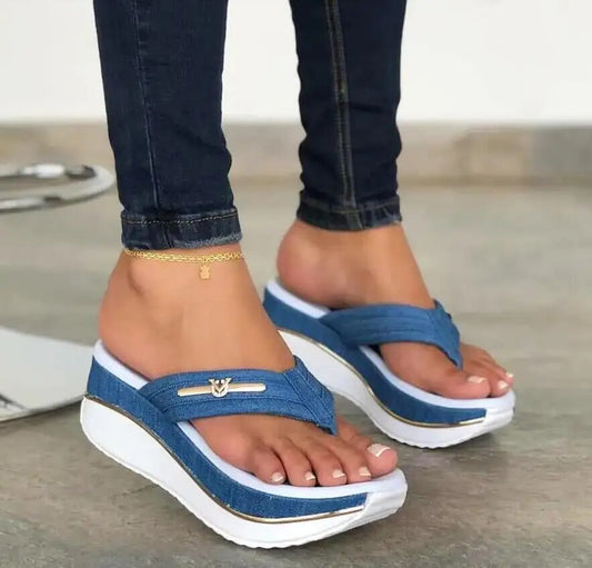 Yara® | Stijlvolle dikke sandalen met sleehak voor dames