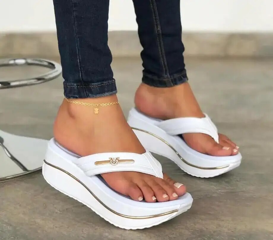 Yara® | Stijlvolle dikke sandalen met sleehak voor dames