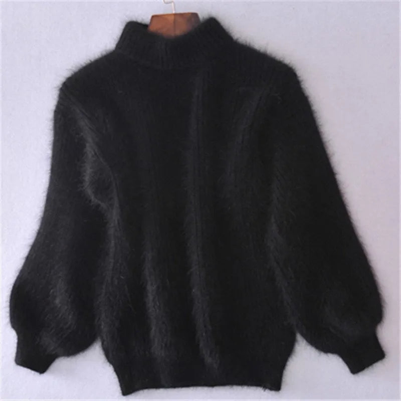 Brenda | Pullover im Vintage-Angorastil: Locker gestrickt und einfarbig.