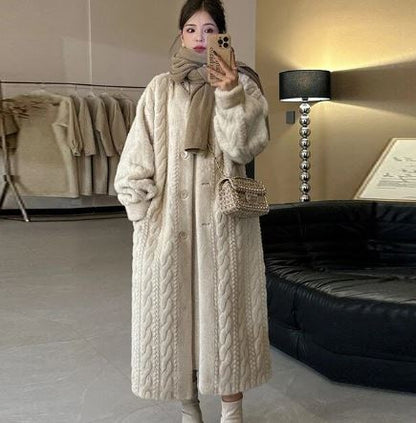 Rania Coat | Thick faux fur coat