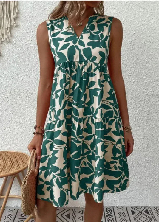 Elegante zomerjurk met V-hals en vrouwelijke silhouet
