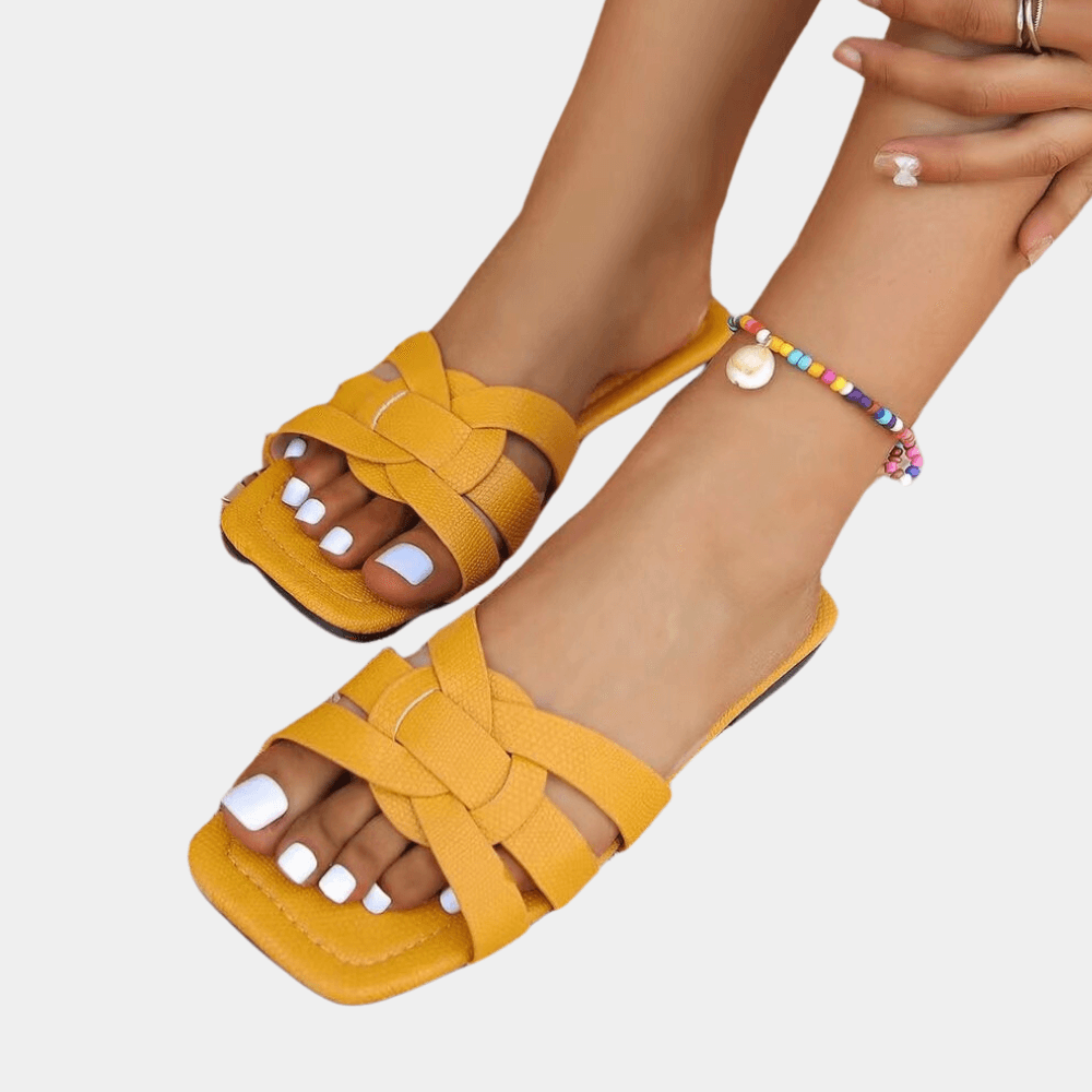 Stylish beach sandals for women | Hera Slippers