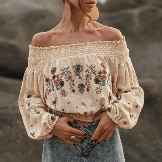 Martha Geborduurde Blouse