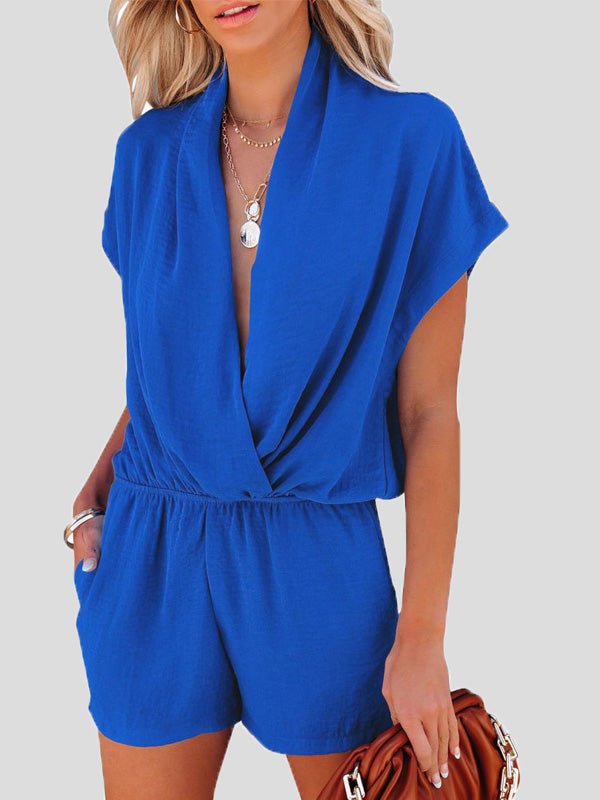 -jumpsuit met een diepe pasvorm en gekruiste zakken voor een losse pasvorm.
